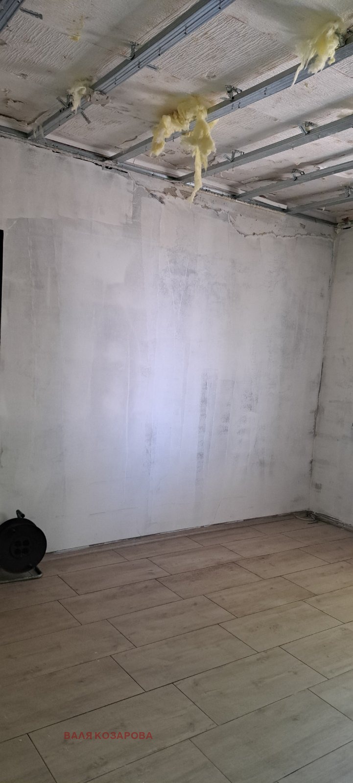 Продава КЪЩА, с. Горна Митрополия, област Плевен, снимка 3 - Къщи - 52331537