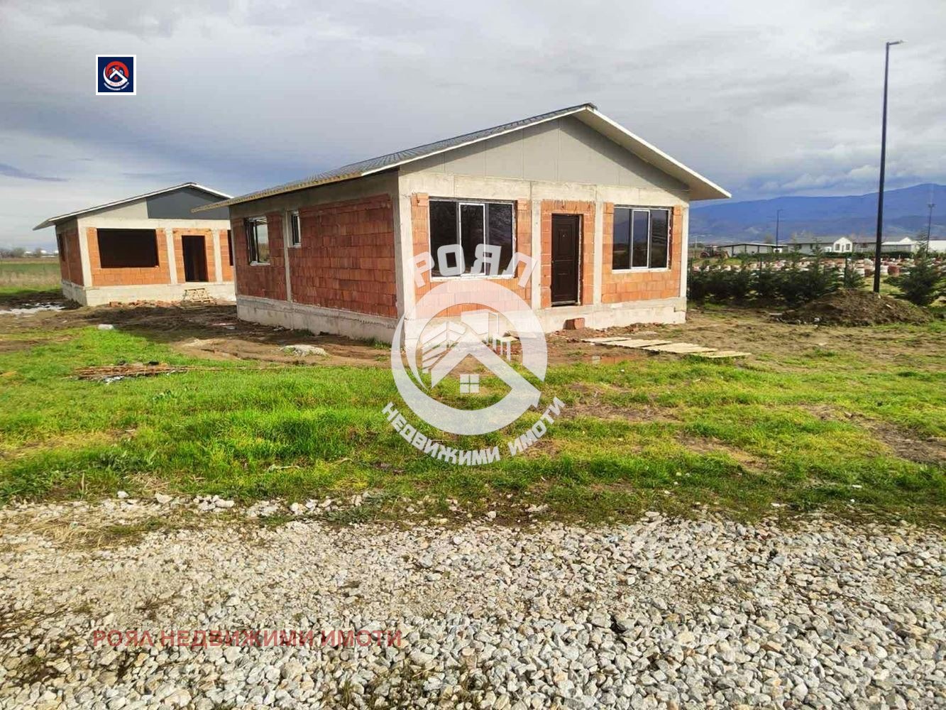 Продава КЪЩА, с. Оризари, област Пловдив, снимка 3 - Къщи - 54225101