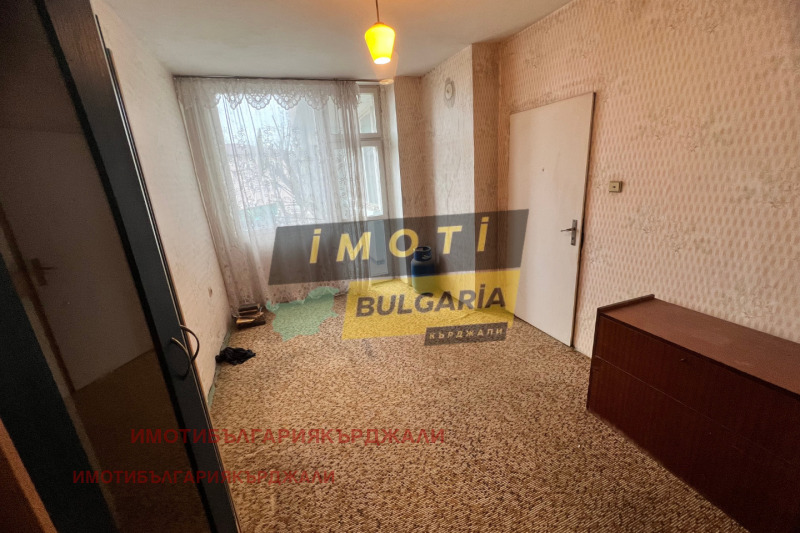 Продава  4-стаен град Кърджали , Боровец , 86 кв.м | 12506996 - изображение [4]