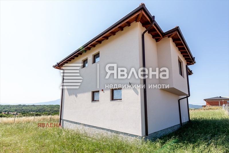 Продава КЪЩА, с. Гурмазово, област София област, снимка 5 - Къщи - 47390544