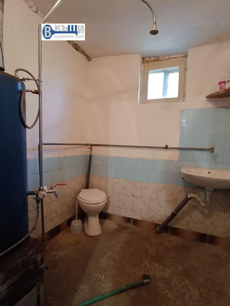 Продава КЪЩА, с. Върбица, област Велико Търново, снимка 7 - Къщи - 55204539