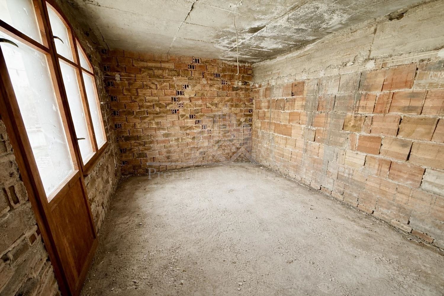 Продава ЕТАЖ ОТ КЪЩА, гр. София, Люлин 9, снимка 2 - Етаж от къща - 53957142