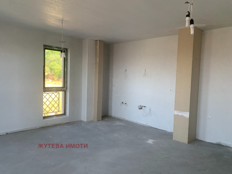 Продава  3-стаен област Пловдив , гр. Карлово , 119 кв.м | 24018205 - изображение [4]