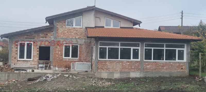 Продава КЪЩА, с. Опан, област Стара Загора, снимка 2 - Къщи - 52781460