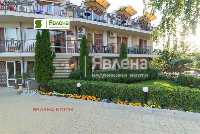 Продава ХОТЕЛ, с. Синеморец, област Бургас, снимка 2 - Хотели - 48936976