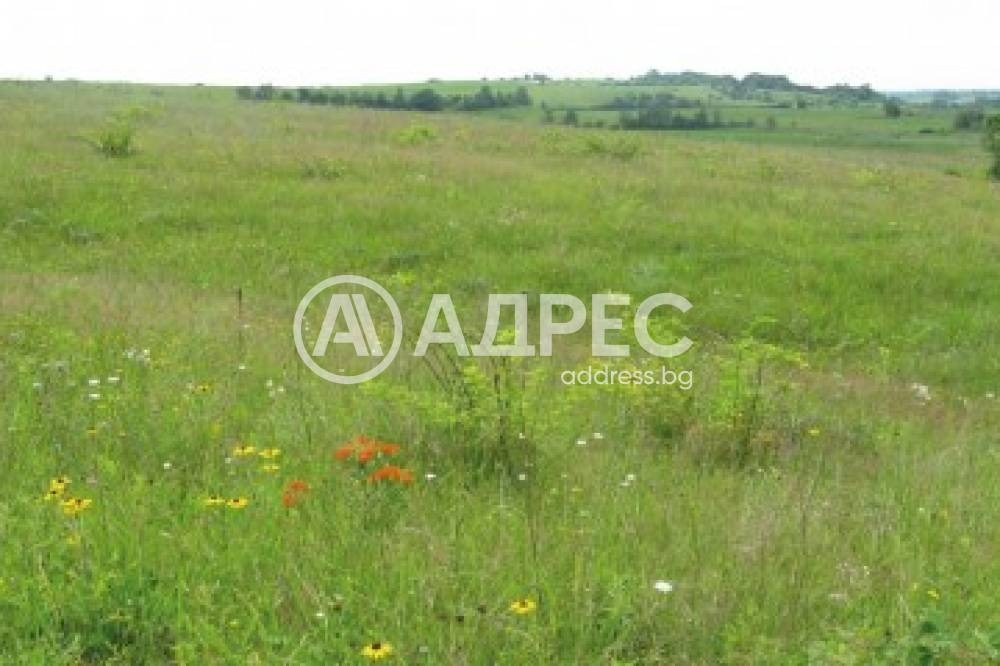 Продава ПАРЦЕЛ, с. Петърч, област София област