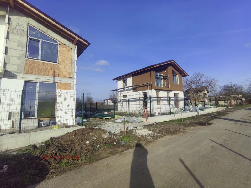 Продава КЪЩА, с. Плачидол, област Добрич, снимка 2 - Къщи - 52328491