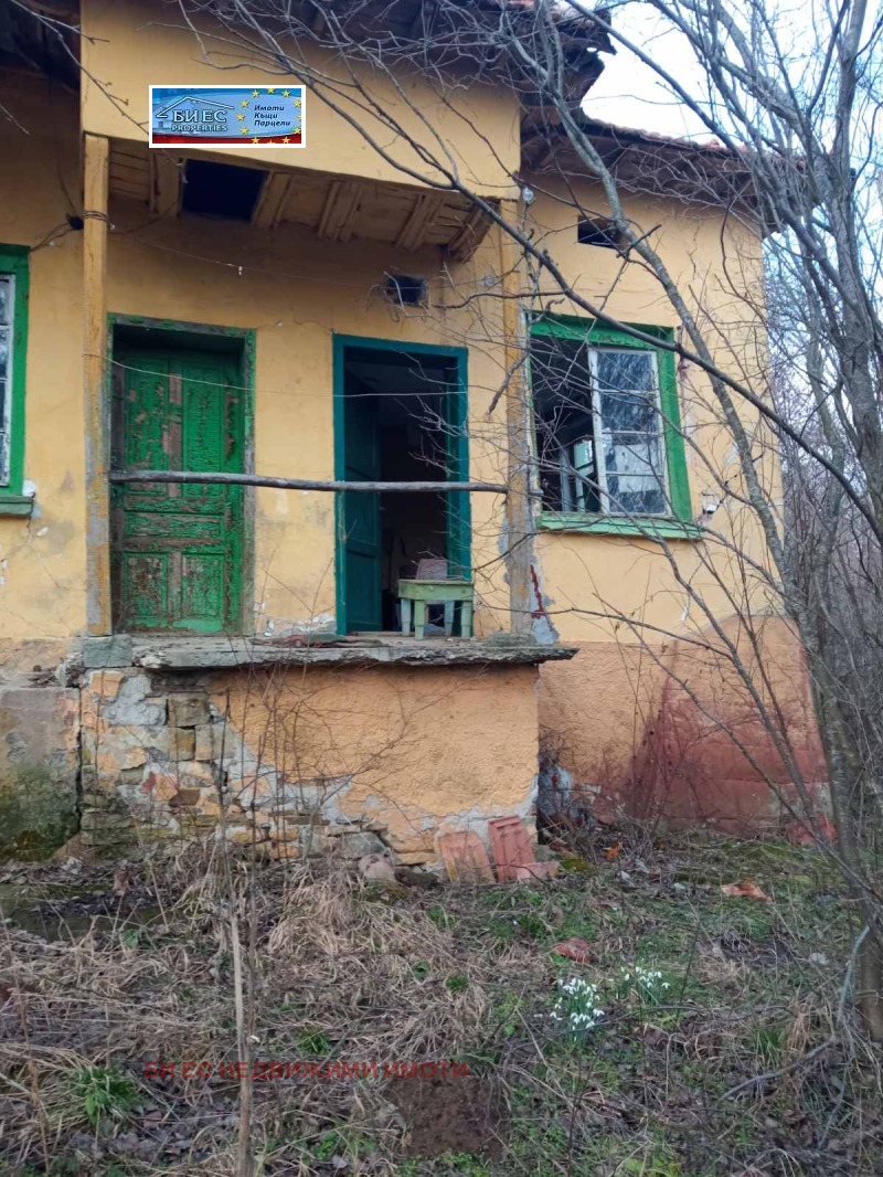 Продава КЪЩА, с. Равнище, област София област, снимка 3 - Къщи - 53264769