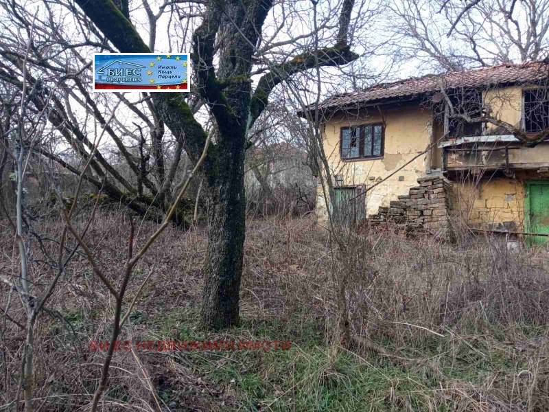 Продава КЪЩА, с. Равнище, област София област, снимка 2 - Къщи - 53264769