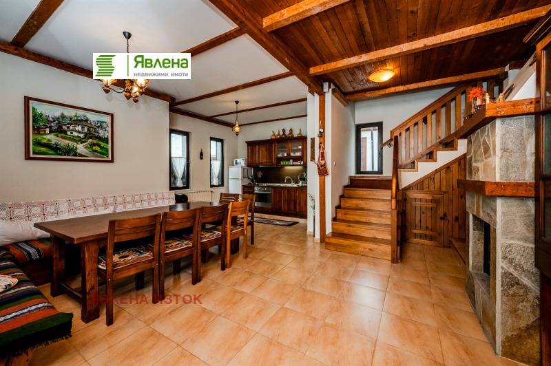 Продава КЪЩА, гр. Годеч, област София област, снимка 8 - Къщи - 53282758