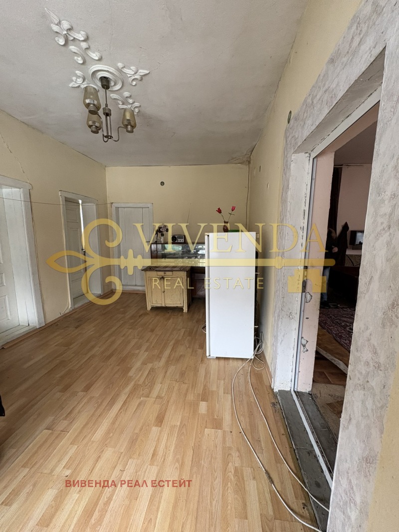 Продава КЪЩА, с. Биволаре, област Плевен, снимка 6 - Къщи - 53323437