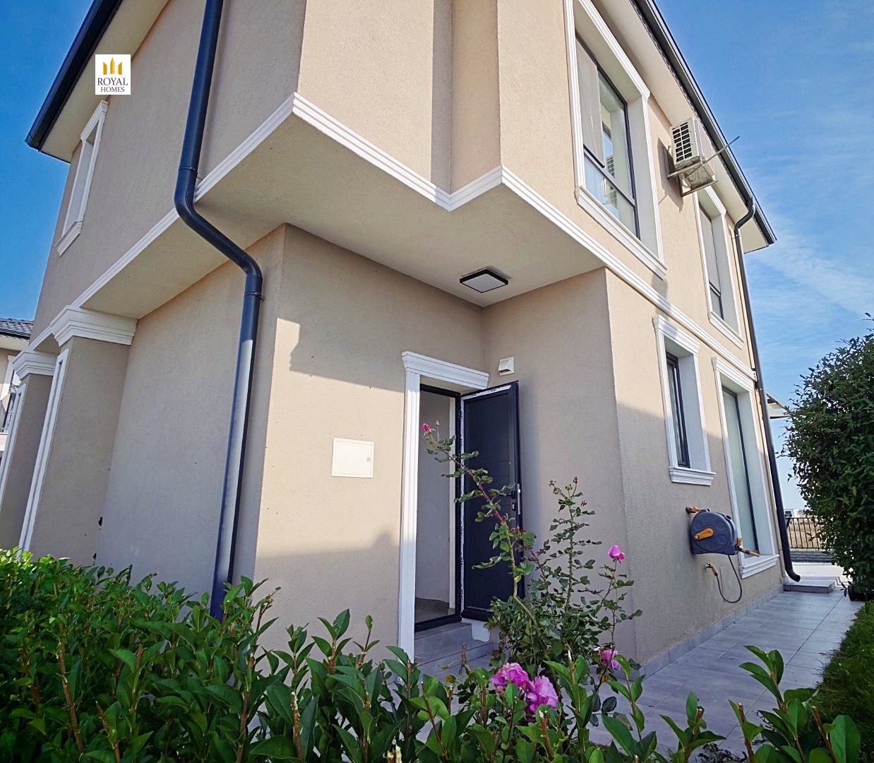 Продава КЪЩА, гр. Поморие, област Бургас, снимка 2 - Къщи - 56597596