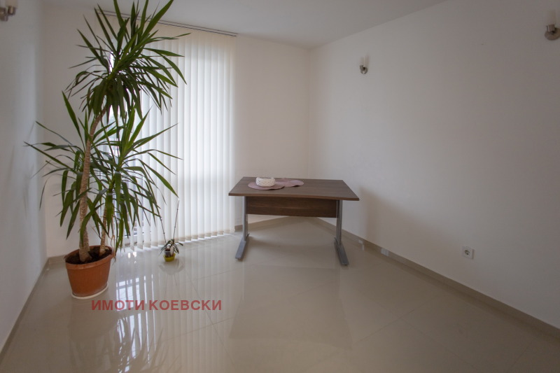 Till salu  2 sovrum Sofia , Darvenica , 105 kvm | 39006891 - bild [5]