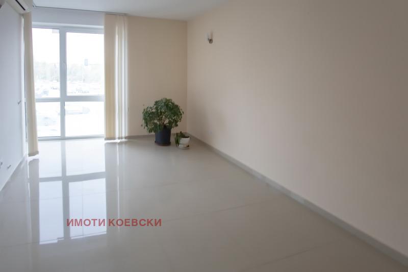 Till salu  2 sovrum Sofia , Darvenica , 105 kvm | 39006891 - bild [3]