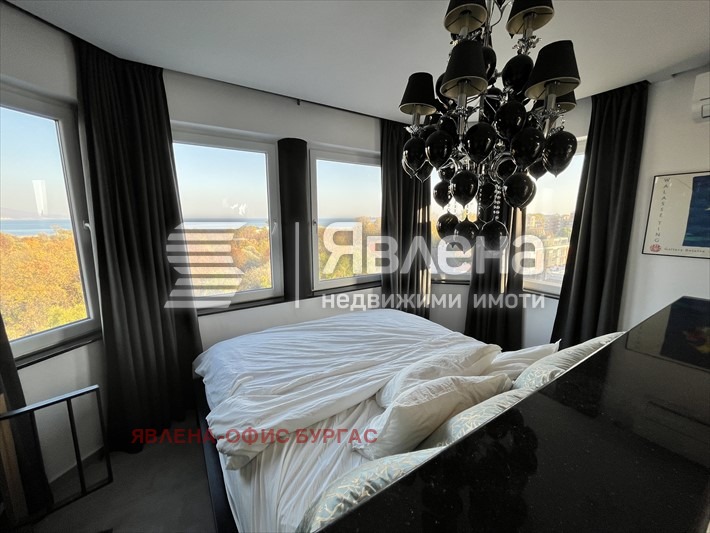 In vendita  3+ camere da letto regione Burgas , k.k. Slanchev briag , 130 mq | 31006228