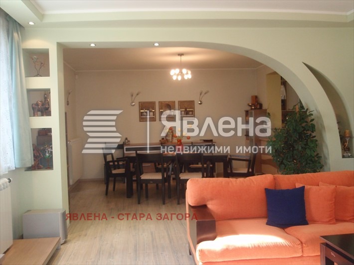 Продава КЪЩА, гр. Стара Загора, Опълченски, снимка 2 - Къщи - 49091618