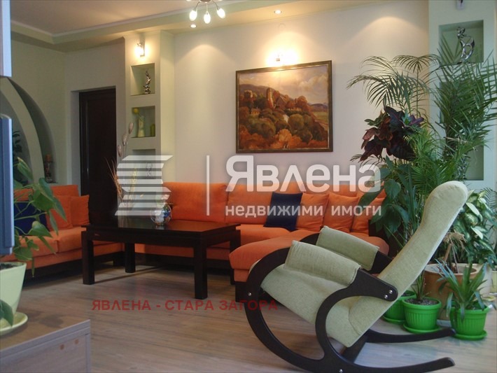 Продава КЪЩА, гр. Стара Загора, Опълченски, снимка 1 - Къщи - 49091618