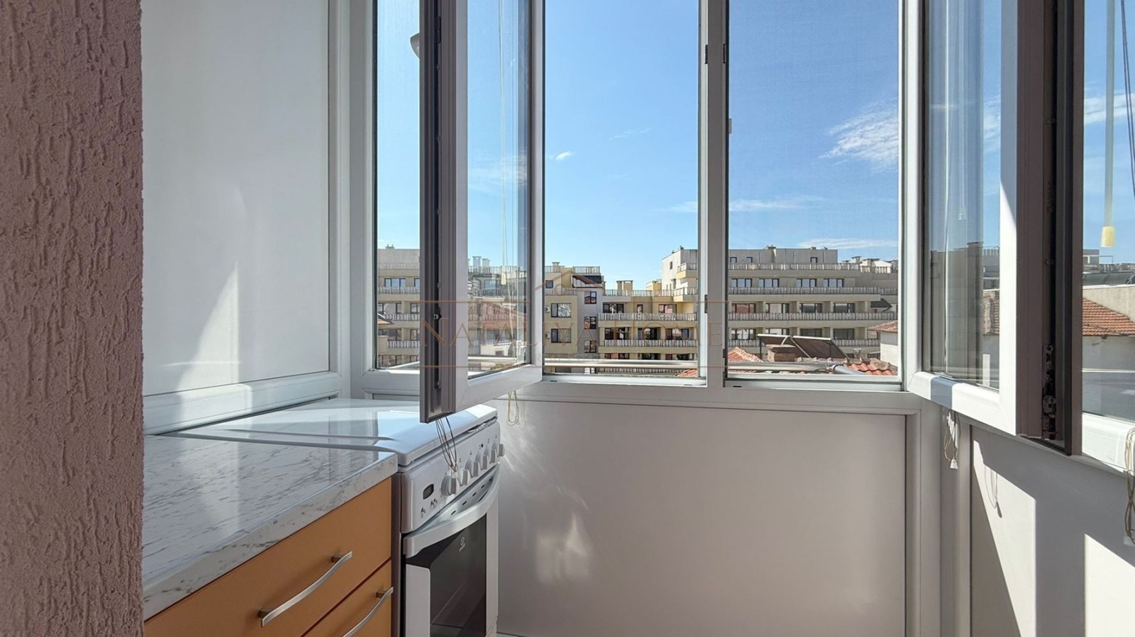 Продава 2-СТАЕН, гр. Бургас, Сарафово, снимка 5 - Апартаменти - 54352694