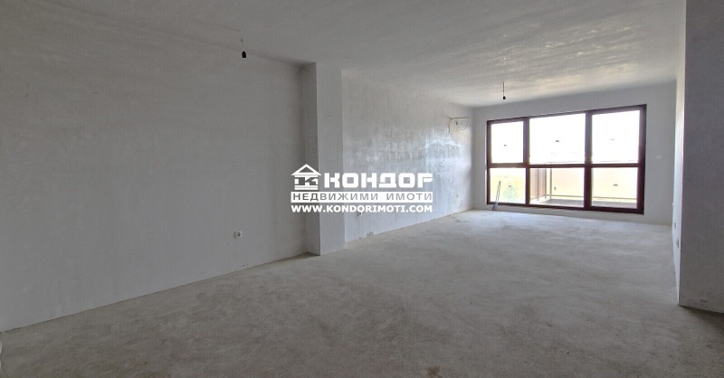 En venta  2 dormitorios Plovdiv , Jristo Smirnenski , 125 metros cuadrados | 70057548