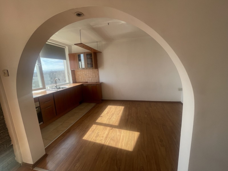 Продава  3-стаен град София , Банишора , 75 кв.м | 96613451 - изображение [2]