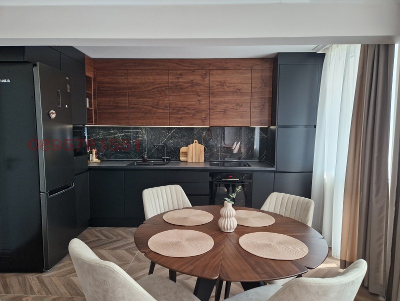 Продава 4-СТАЕН, гр. Русе, Център, снимка 5 - Апартаменти - 52779549