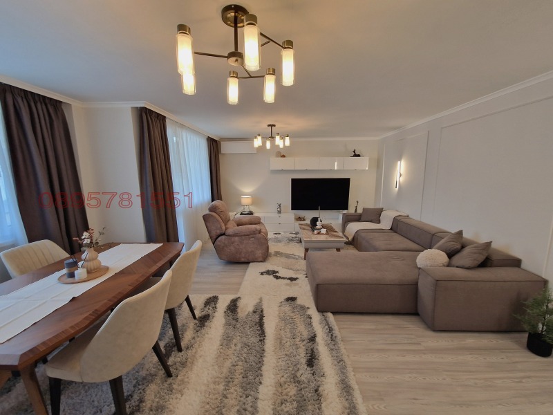 Продава 4-СТАЕН, гр. Русе, Център, снимка 3 - Апартаменти - 52779549