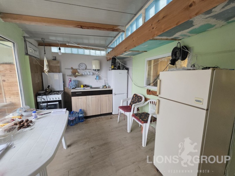 Продава КЪЩА, с. Осеново, област Варна, снимка 13 - Къщи - 52685313