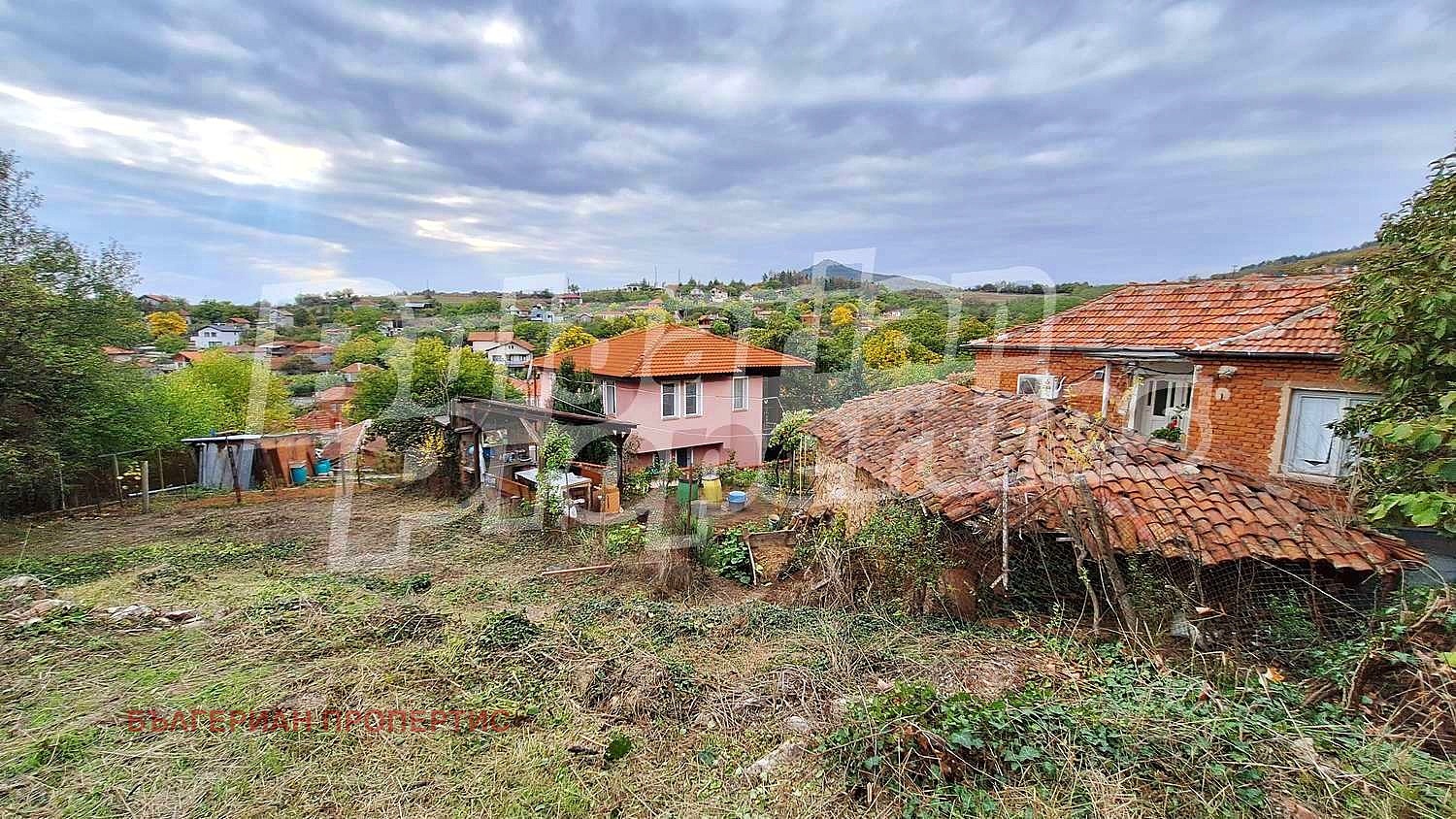 Продава КЪЩА, с. Розовец, област Пловдив, снимка 2 - Къщи - 52074275