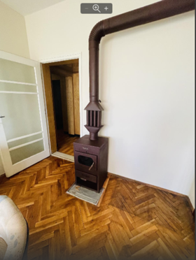 1 chambre Pobeda, Varna 11