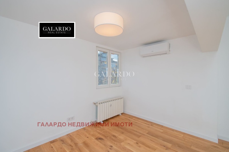 Продава 3-СТАЕН, гр. София, Център, снимка 15 - Апартаменти - 53002402