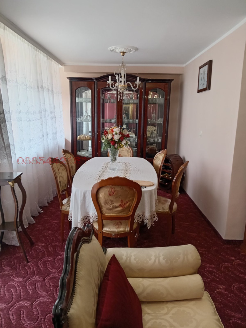 Продава  4-стаен град София , Ботунец 2 , 142 кв.м | 31827206