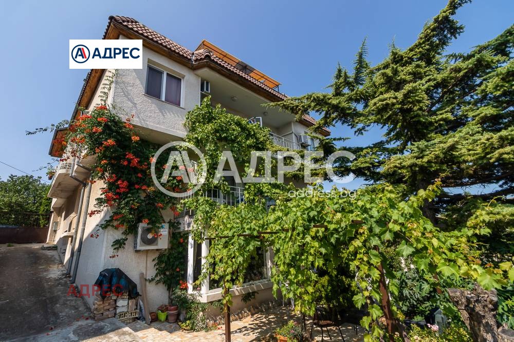 Продава КЪЩА, гр. Варна, м-т Евксиноград