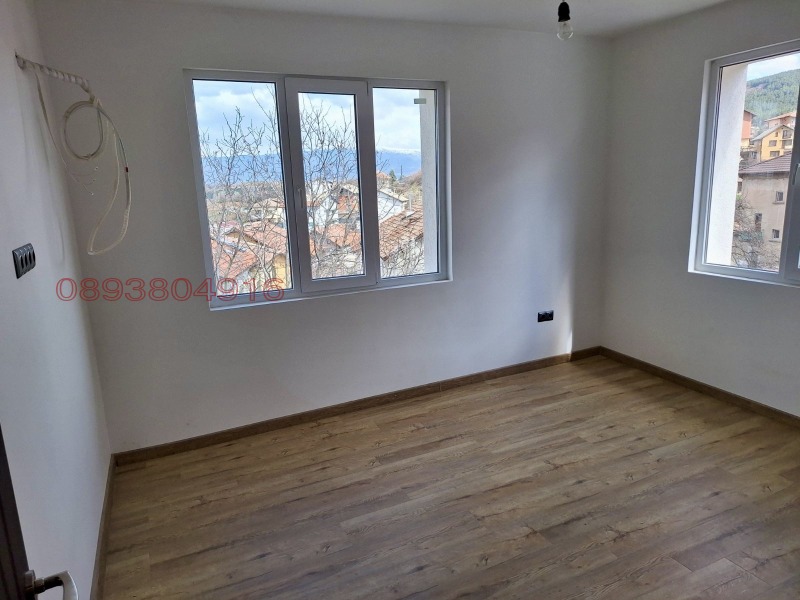 Продава КЪЩА в град Перник, Ралица - 106 кв.м / 165 000 € » 322 711.95 лв.