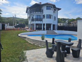 Hus Rogasjevo, region Dobrich 1