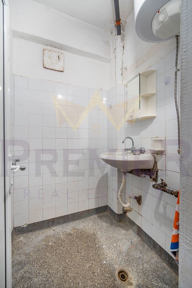 Продава 3-СТАЕН, гр. Варна, Базар Левски, снимка 15 - Апартаменти - 54520181