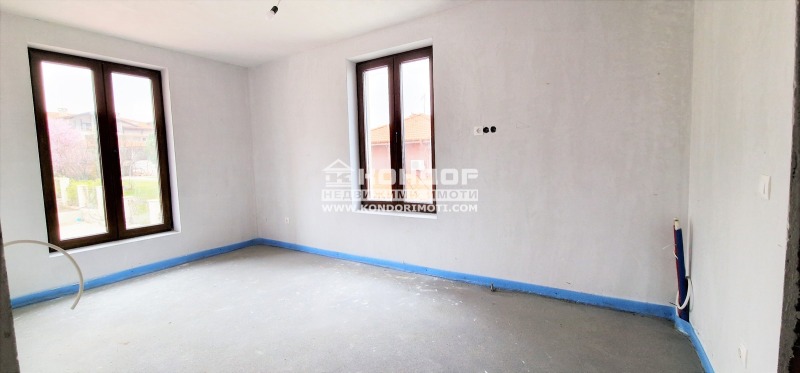 Till salu  Hus region Plovdiv , Markovo , 293 kvm | 10180853 - bild [2]