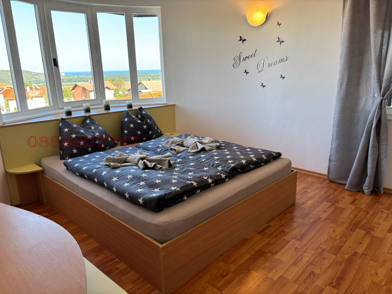 Продава КЪЩА, с. Рогачево, област Добрич, снимка 10 - Къщи - 52782067