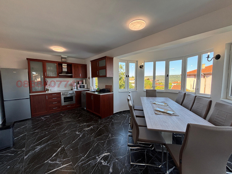 Продава КЪЩА, с. Рогачево, област Добрич, снимка 13 - Къщи - 52782067