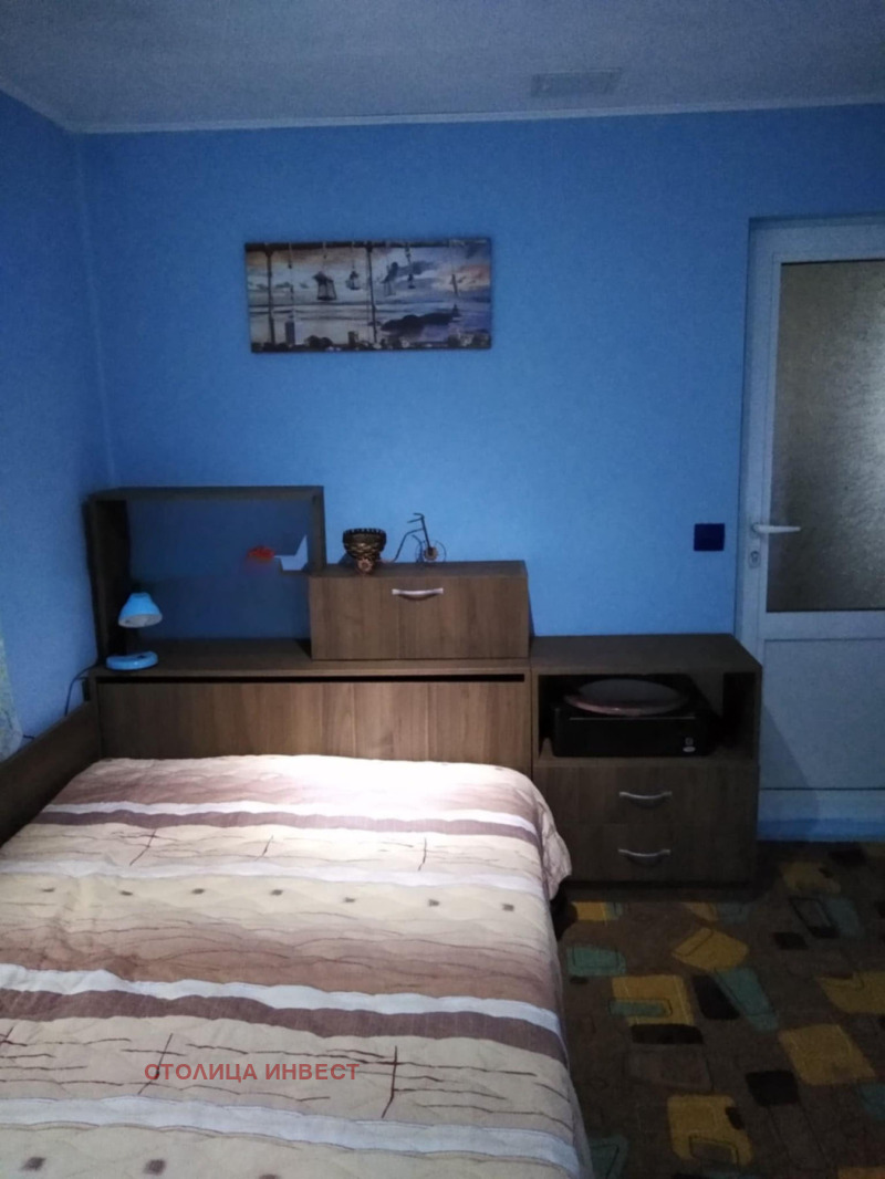 Продава КЪЩА, гр. Мартен, област Русе, снимка 13 - Къщи - 53019557