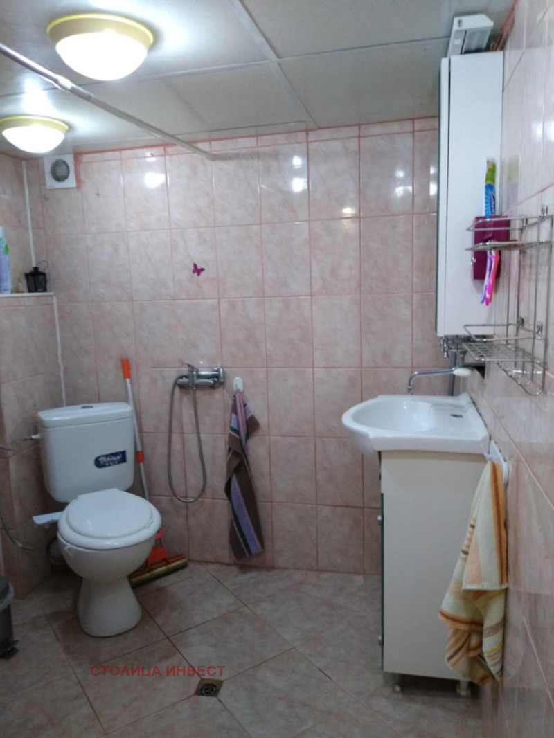 Продава КЪЩА, гр. Мартен, област Русе, снимка 16 - Къщи - 53019557