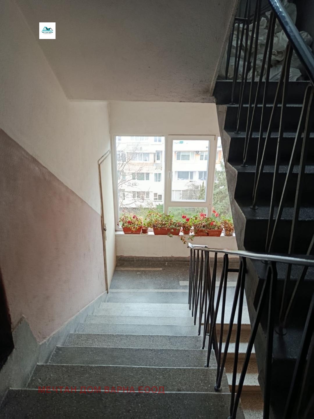 Продава 3-СТАЕН, гр. Варна, Окръжна болница-Генерали, снимка 3 - Апартаменти - 53523474