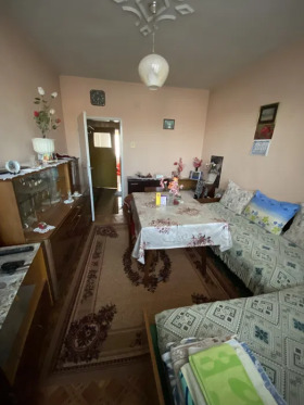 2 Schlafzimmer Karnobat, region Burgas 1