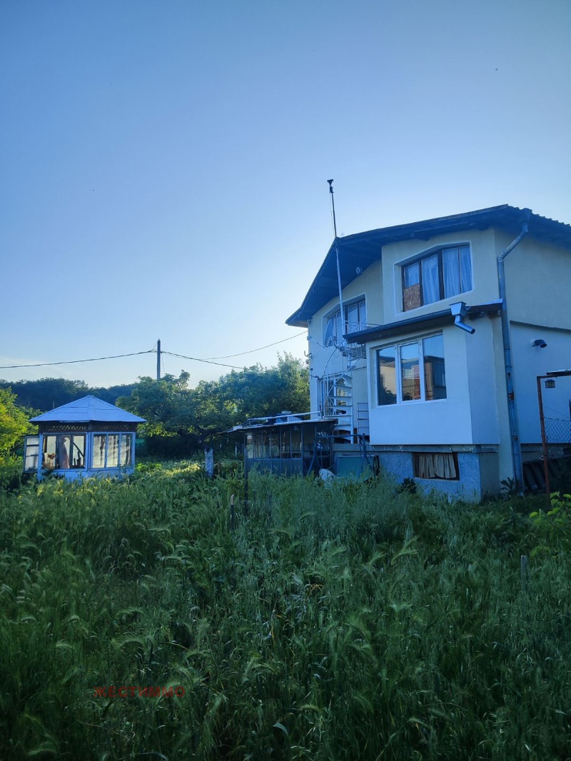 Till salu  Hus Varna , m-t Alen mak , 90 kvm | 77400712 - bild [2]