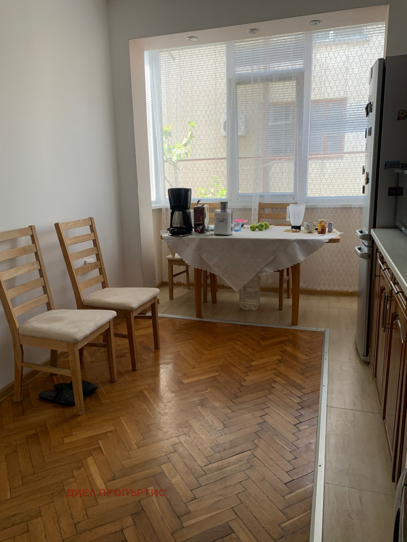 Til salg  Hus Burgas , Sarafovo , 160 kvm | 82823062 - billede [7]