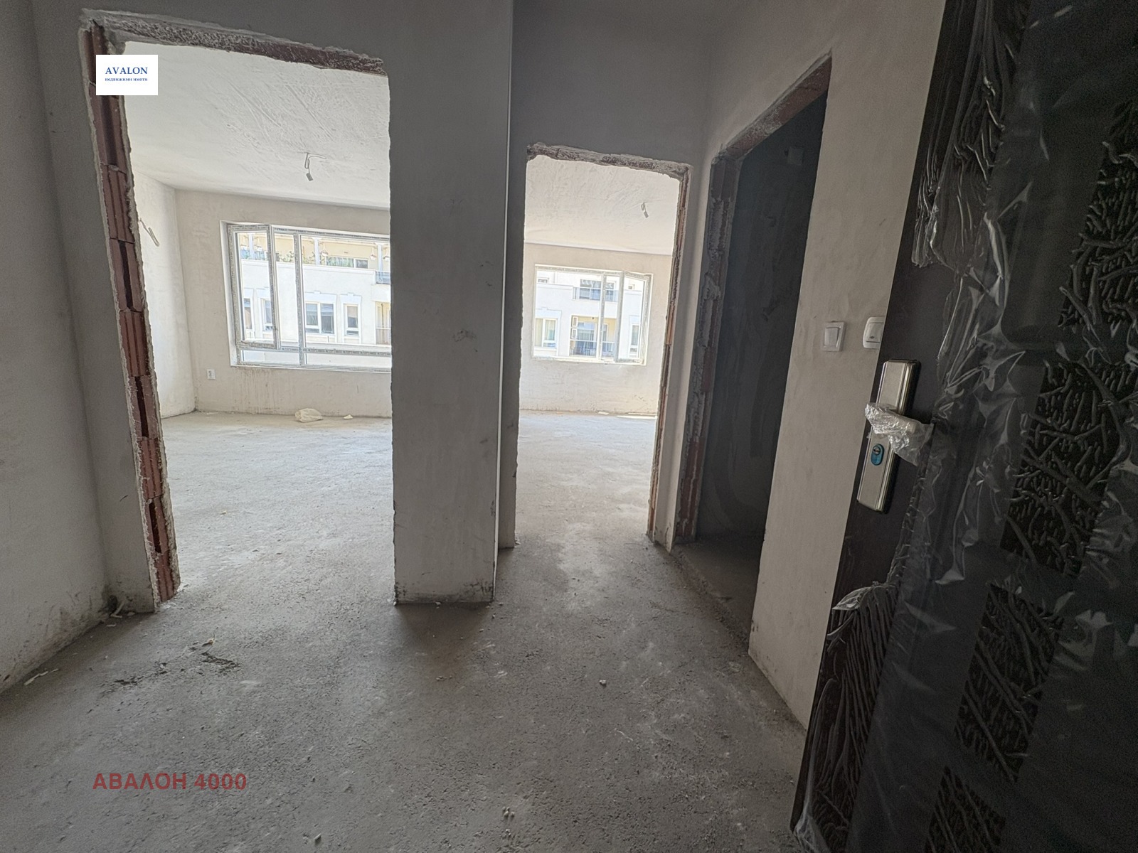 Продава 2-СТАЕН, гр. Пловдив, Остромила, снимка 2 - Апартаменти - 55859429