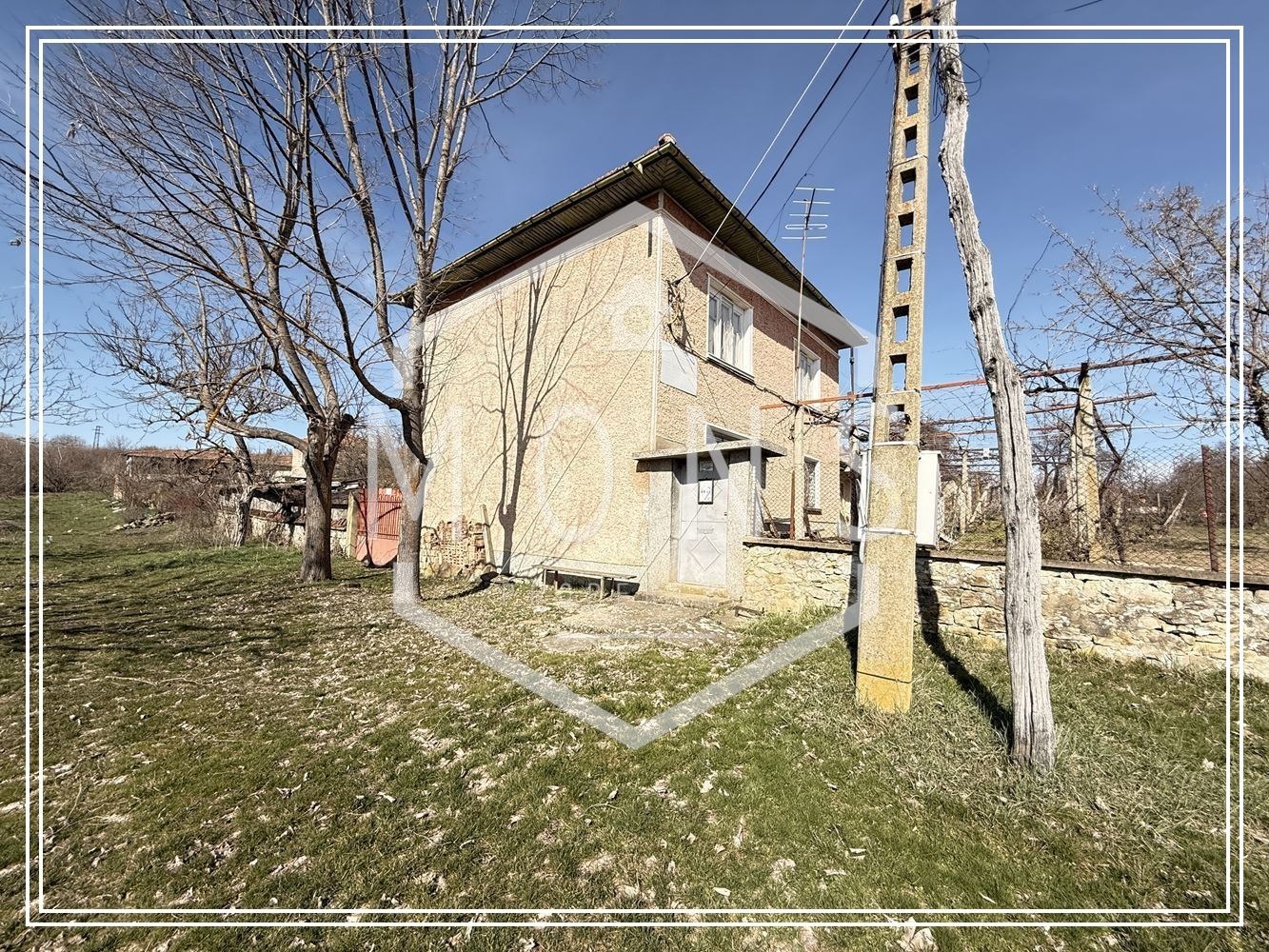 Продава КЪЩА, с. Добромирка, област Габрово