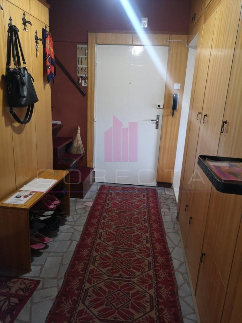 Продава  2-стаен град Русе , Възраждане , 61 кв.м | 56296013 - изображение [2]