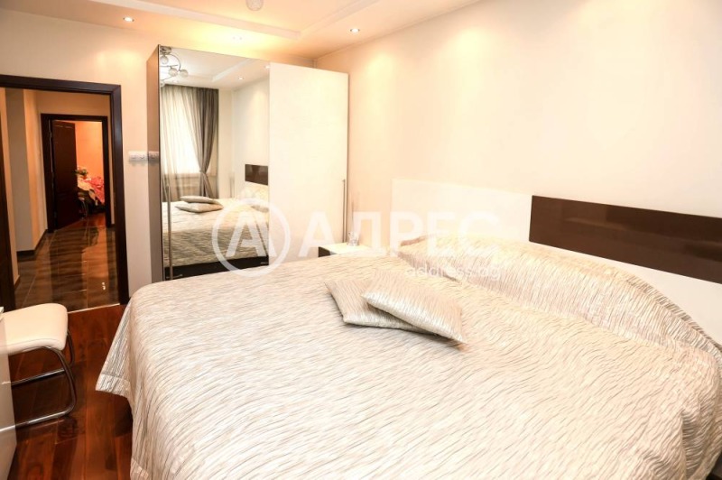 Продава 3-СТАЕН, гр. София, Зона Б-5, снимка 12 - Апартаменти - 52985252