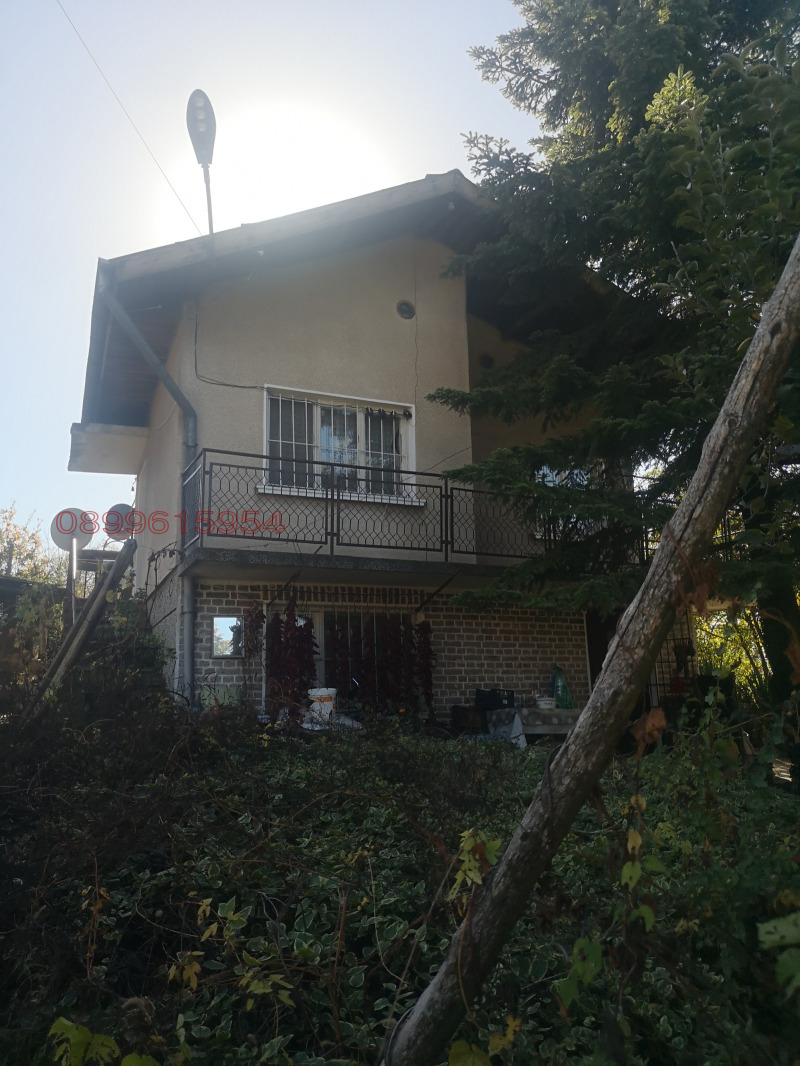 Продава КЪЩА, гр. Лом, област Монтана