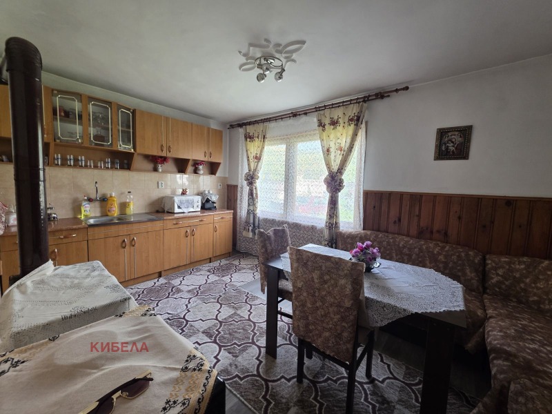 На продаж  Будинок область Перник , Боснек , 281 кв.м | 39890065 - зображення [3]